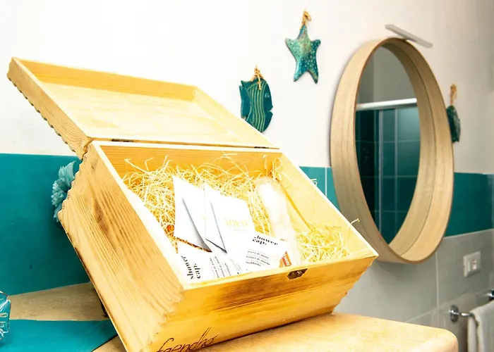 - Li Nassi Стинтино